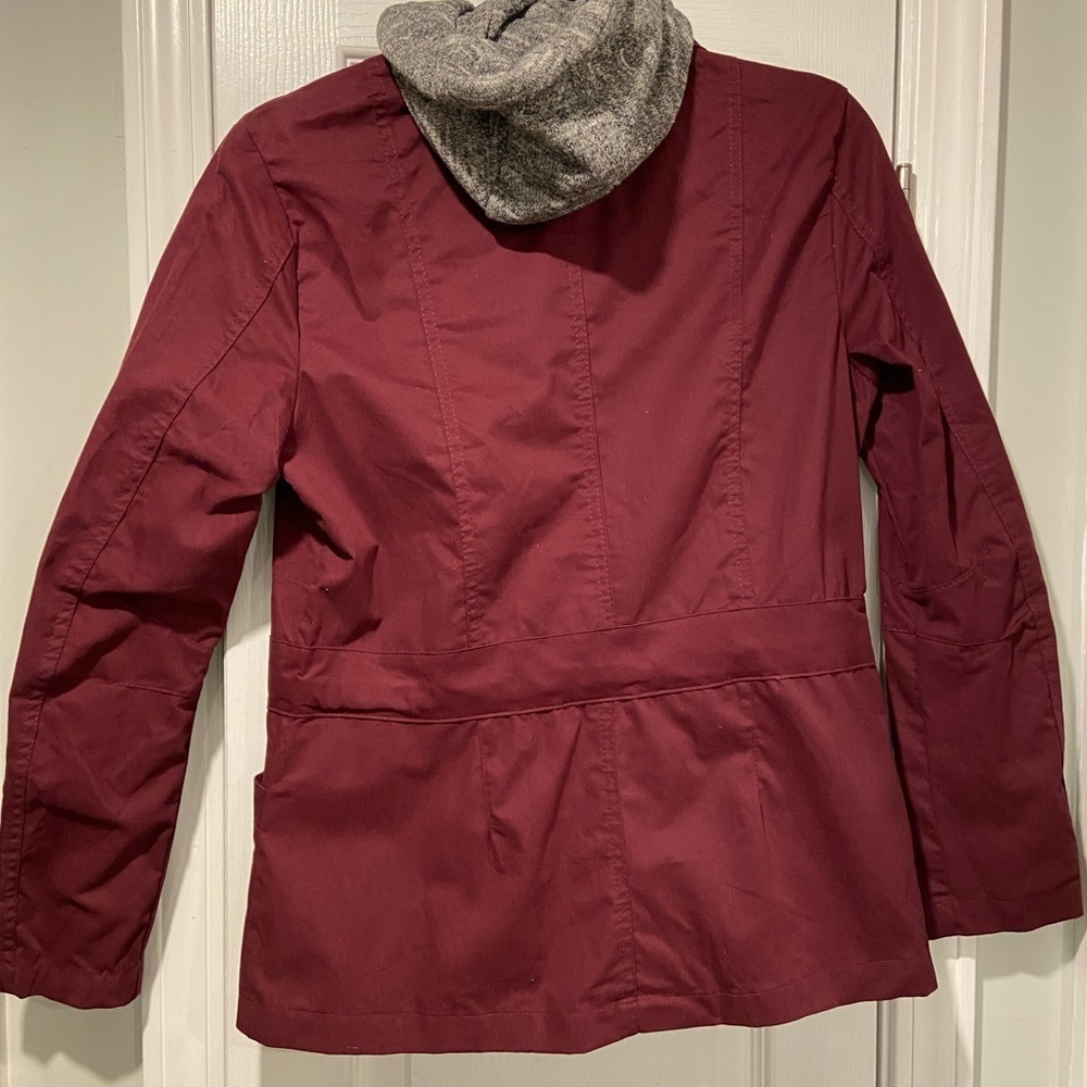 2Sable Size S Burgundy Full Zip Utility Jacket Drawstring Waist Gray Hood Anorak - Picture 10 of 13
